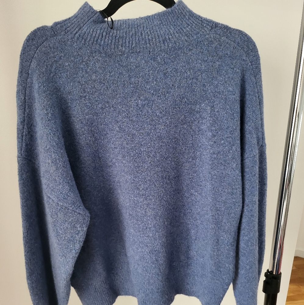 H&M Crew Neck Sweater
